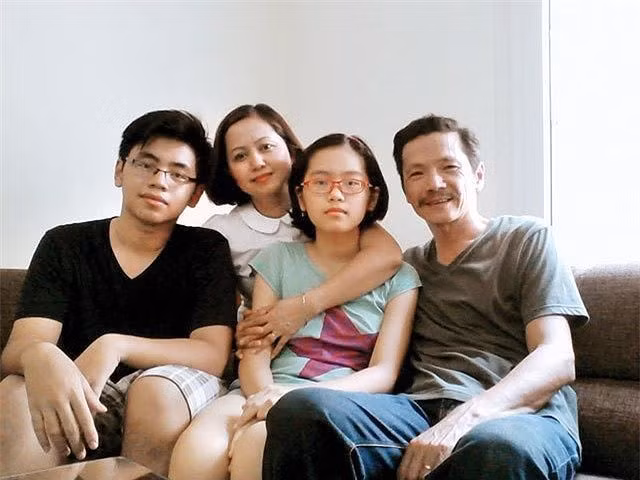 Gia dinh hanh phuc ngoai doi cua 