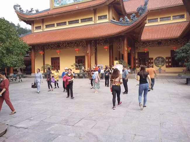 Tru tri Ba Vang van 