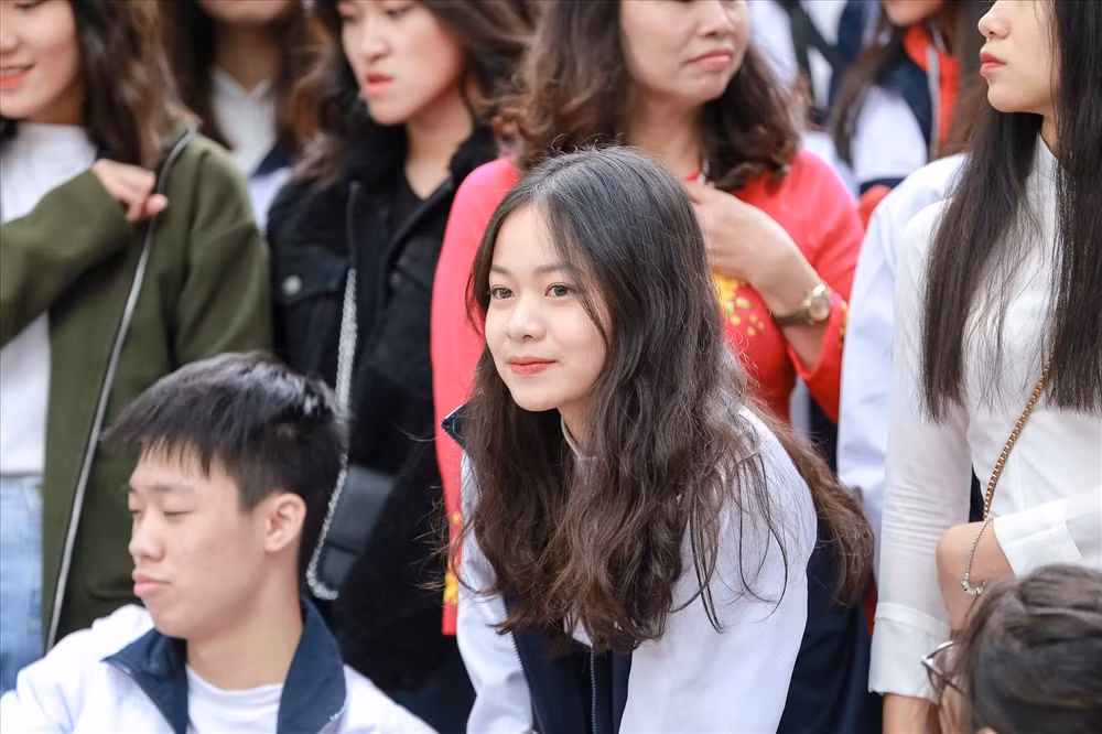 Nét đẹp hồn nhiên của các em học sinh.