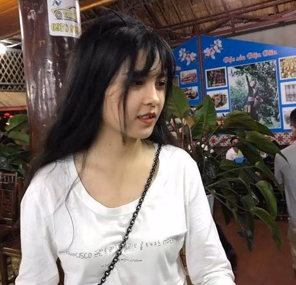 5 thieu nu vung cao 'gay thuong nho' nho khoanh khac ban hang xinh dep