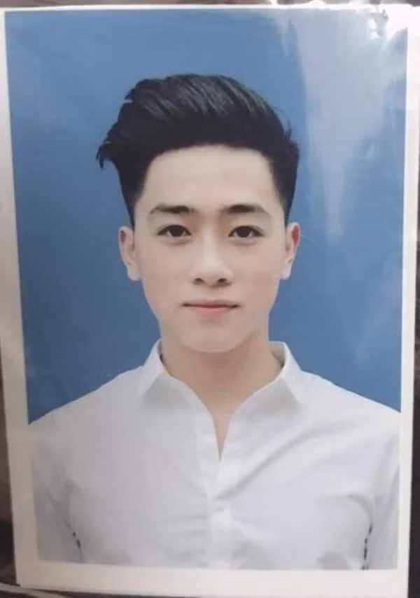 Đây chính là ảnh thẻ của anh chàng Lê Bảo ”đẹp trai” nổi tiếng MXH.