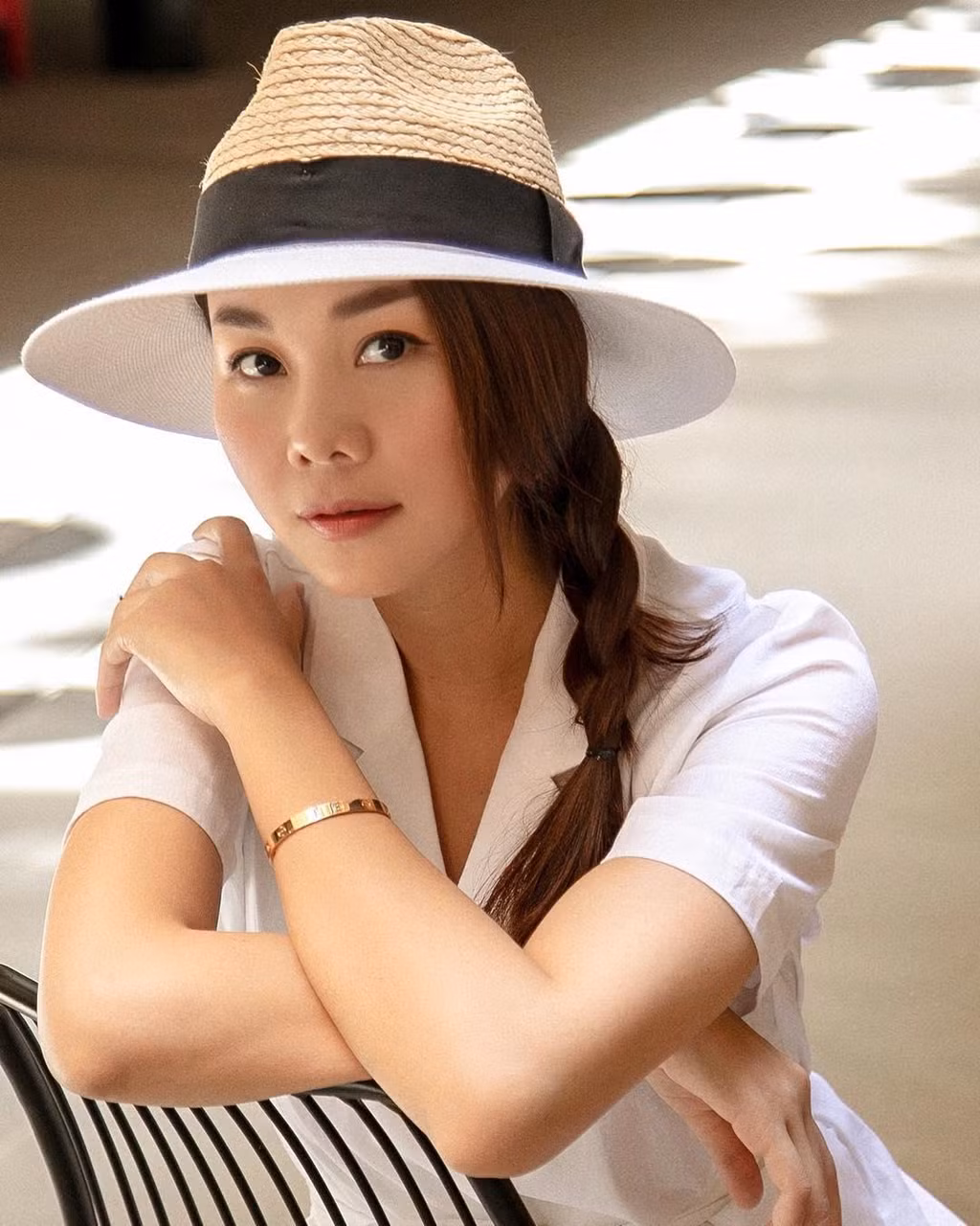 Nhiều người nói vui rằng Thanh Hằng "lão hóa ngược", bởi cô được nhận xét ngày càng trẻ trung hơn. Những năm gần đây, khán giả ít thấy chân dài 1,12 m nổi loạn hay quá sắc sảo. Thay vào đó, cô bắt đầu theo đuổi hình tượng nhẹ nhàng, tinh tế và trong trẻo hơn.
