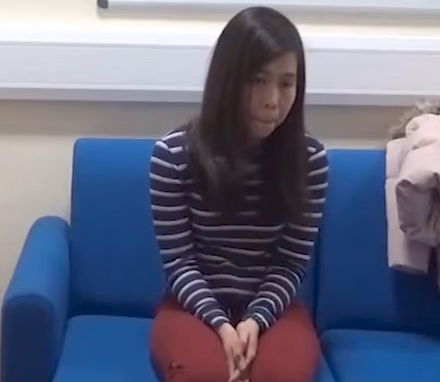 Quai chieu qua mat canh sat Anh cua phu nu Viet trong 
