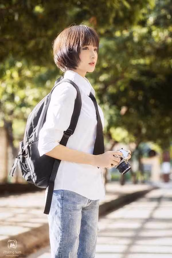Cùng ngắm vẻ đẹp cá tính của Gia Linh: