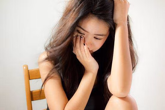 Vợ trẻ khóc ròng vì cưới 5 năm chưa một lần lên đỉnh Vo tre khoc rong vi cuoi 5 nam chua mot lan len dinh