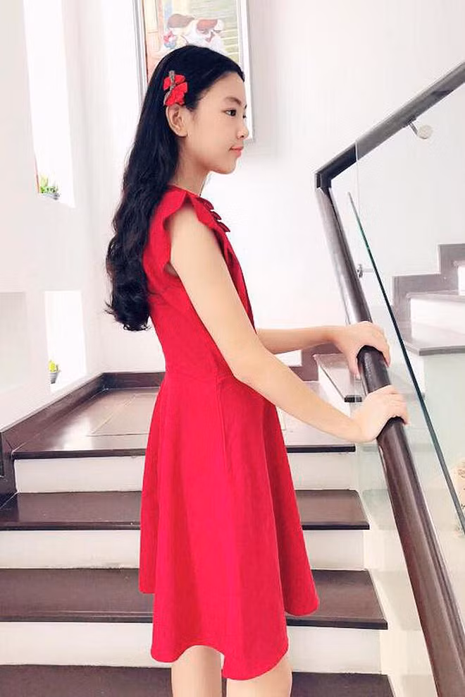 Con gai lon cua Quyen Linh duoc vi nhu ban sao Truong Ba Chi-Hinh-9