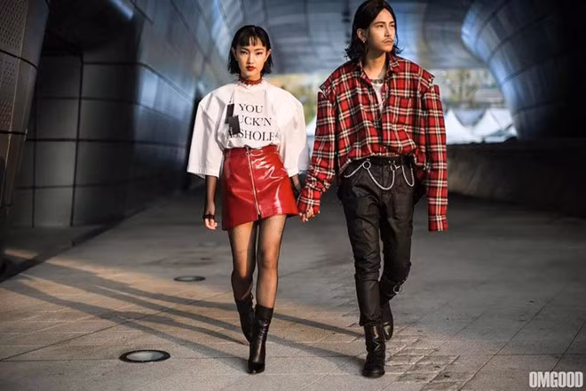 Châu Bùi (Bùi Thái Bảo Châu, sinh năm 1997) là hot girl nổi tiếng Hà thành với vẻ đẹp cá tính, sexy. 9X từng lọt top 30 Under 30 châu Á do tạp chí Forbes bình chọn. Hiện tại, cô là gương mặt đại diện cho nhiều nhãn hàng và thường xuyên có mặt ở các sự kiện thời trang. Về phía Decao (Cao Minh Thắng, sinh năm 1990), anh là chủ thương hiệu thời trang đường phố nổi tiếng ở Hà Nội, được biết đến như fashionista với gu thời trang cá tính.