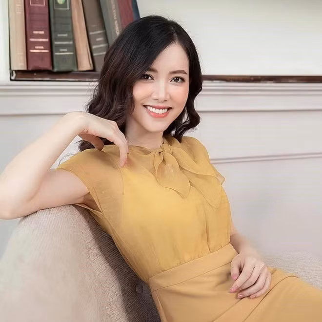 "Người đẹp dân tộc Tày" từng tâm sự với Zing.vn: "Theo tôi, nếu muốn cuộc đời mình thay đổi, ngày càng tốt đẹp hơn thì trước tiên bản thân phải là người có tri thức, luôn năng động và có ý chí cầu tiến".