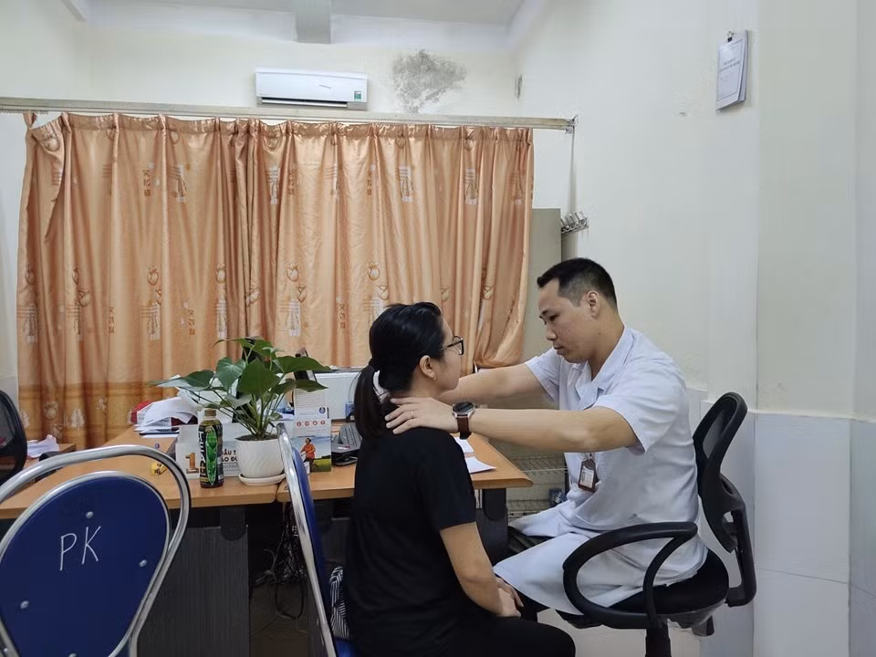Tin lời thầy lang, cô gái nhập viện gấp vì nhiễm trùng nghiêm trọng Tin loi thay lang, co gai nhap vien gap vi nhiem trung nghiem trong