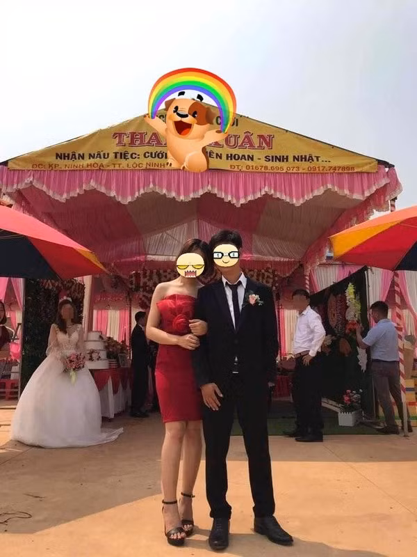 Su that sau buc anh co dau nhin chu re chup anh voi nguoi yeu cu