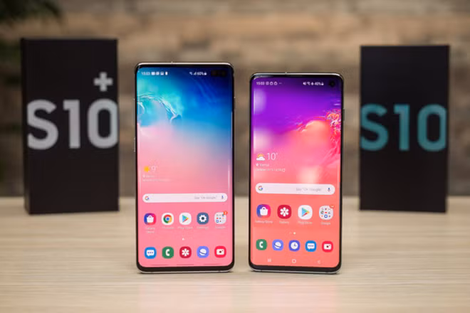 Cặp Galaxy S10+ và Galaxy S10 đang dùng chip Snapdragon 855. Cặp Galaxy S10+ và Galaxy S10 đang dùng chip Snapdragon 855.