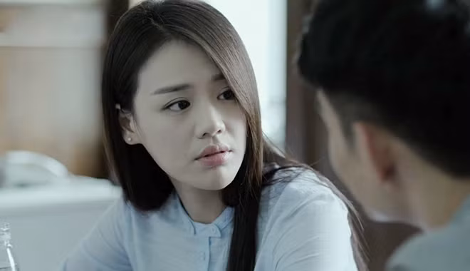 Dem tan hon day nuoc mat cua nu nhan vien ngan hang