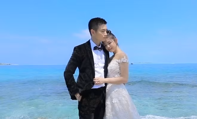 Hôn lễ của cặp đôi “Tiểu Long Nữ - Dương Quá” thứ hai trên phim thành vợ chồng trong đời thực, sau Phạm Văn Phương và Lý Minh Thuận, nhận được nhiều chúc phúc của đồng nghiệp và khán giả.