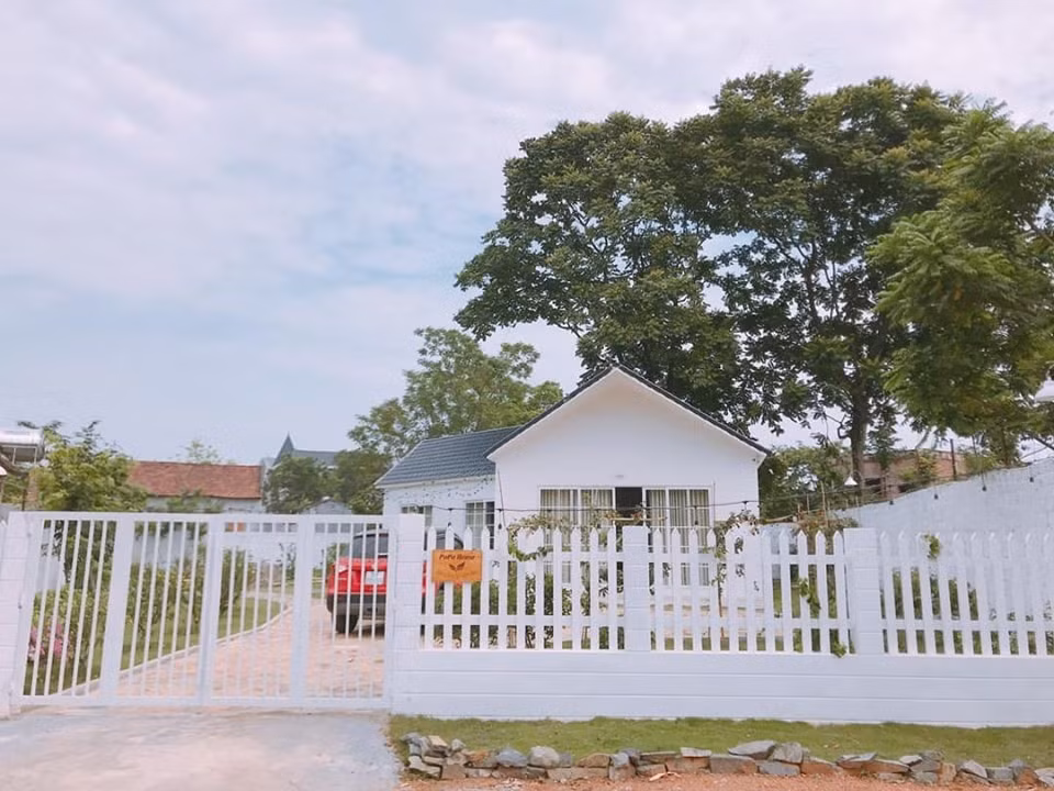 Diễn viên Duy Nam - vai Thịnh Ngựa trong phim Mê Cung khoe những hình ảnh đầu tiên về ngôi nhà anh ấp ủ xây cho cả gia đình nghỉ ngơi sau những ngày làm việc vất vả.