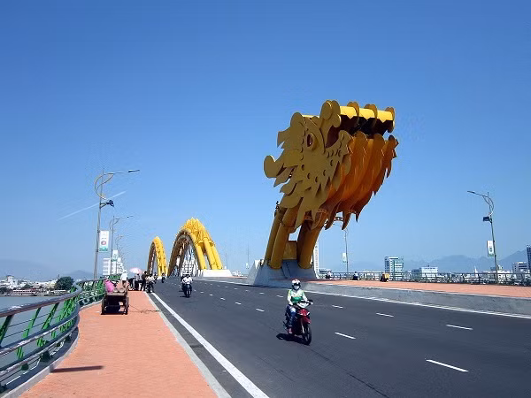 Nhung ky quan kien truc co hinh thu quai di nhat the gioi