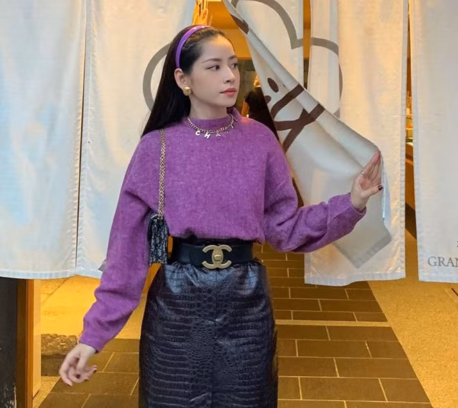 Chi Pu (Nguyễn Thùy Chi, sinh năm 1993) nổi tiếng khi tham gia Miss Teen 2009. Sau đó, cô trở thành mẫu ảnh thời trang, gương mặt trang bìa cho nhiều tạp chí tuổi teen. Thời gian sau, 9X lấn sân sang con đường diễn xuất bằng loạt vai diễn trong sitcom 5S Online, phim truyền hình Giọt nước rơi, phim điện ảnh Hương ga...