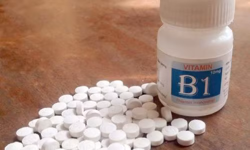 Cách làm tóc nhanh dài cấp tốc bằng Vitamin B1 Cach lam toc nhanh dai cap toc bang Vitamin B1