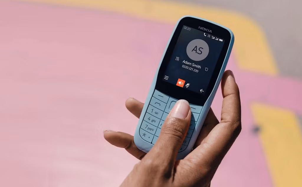 ‘Cục gạch' Nokia 220 4G và Nokia 105 (2019) bất ngờ ra mắt, giá siêu rẻ ‘Cuc gach' Nokia 220 4G va Nokia 105 (2019) bat ngo ra mat, gia sieu re
