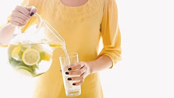 4 công thức pha chế nước chanh giúp thanh lọc cơ thể và giảm cân 4 cong thuc pha che nuoc chanh giup thanh loc co the va giam can