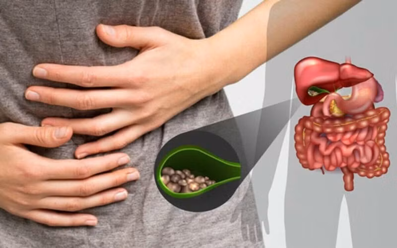 Kết sỏi ở mật: Nếu không ăn sáng, mật sẽ không có thức ăn để tiêu hóa, dịch mật sẽ ở trong túi mật lâu hơn. Tình trạng này kéo dài, dịch mật sẽ tích tụ trong túi mật và đường ruột, cholesterol từ trong mật tiết ra sẽ dễ hình thành nên sỏi mật.