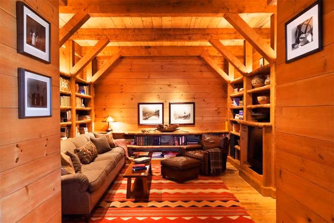 Trong nhà chính cũng có một thư viện riêng biệt. Ảnh: Sotheby's International Realty Telluride.