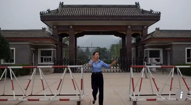 Hai cuu uy vien Bo chinh Tri TQ hien song ra sao tai nha tu 