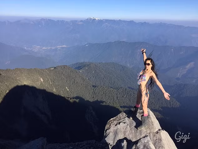 Co gai Dai Loan noi tieng mac bikini leo nui bi chet cong-Hinh-2