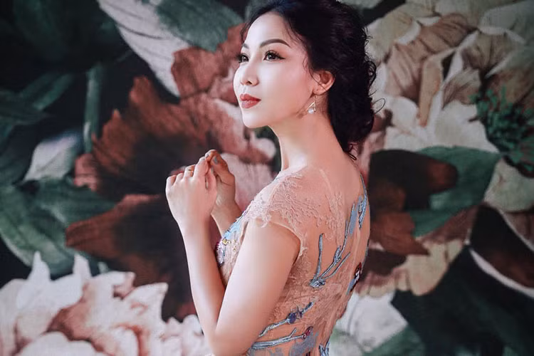 Theo Công an TP HCM, nữ ca sĩ quyết định bán nhà để thực hiện live concert đẳng cấp. Ảnh: FBNV