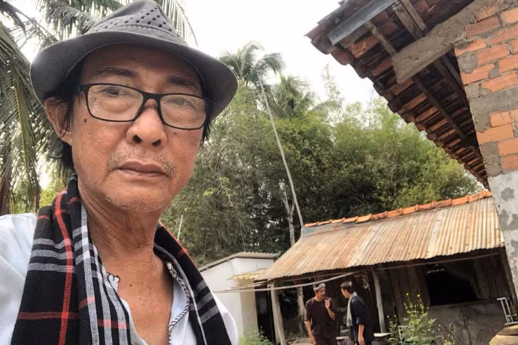 Sau thông tin bệnh tình được chia sẻ, nghệ sĩ Lê Bình gửi lời cảm ơn mọi người đã quan tâm hỏi thăm.