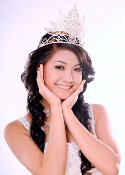 Nhan sắc bình thường với khuôn mặt quá khổ là nhận xét của đông đảo khán giả về Thùy Dung. Ảnh: Sinhvienvietnam