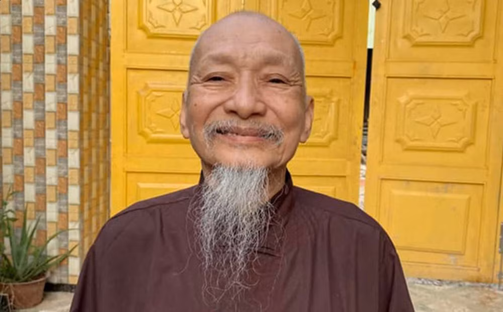Le Tung Van bi dieu tra “loan luan”: 90 tuoi thi hanh an the nao?