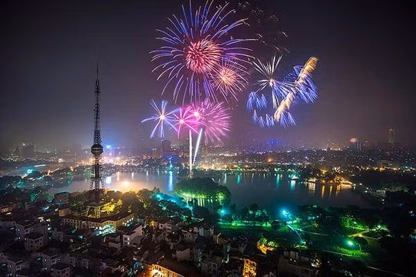 Bo Van hoa de nghi dung ban phao hoa, to chuc le hoi tet Nham Dan 2022