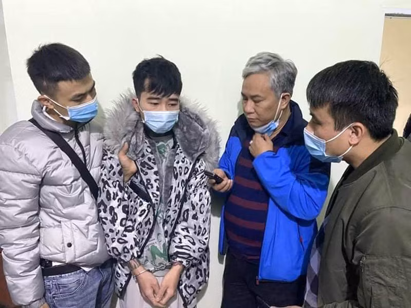 Truoc khi bi bat, ten cuop ngan hang o Hai Phong mua xe phan khoi lon?