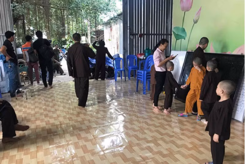 Đồng thời, theo thông tin từ ngành chức năng thì kết quả xác minh cho thấy số trẻ em, thanh niên sinh sống tại "Tịnh thất Bồng Lai", "Thiền am bên bờ vũ trụ" đa số không phải trẻ em mồ côi, cơ nhỡ. 