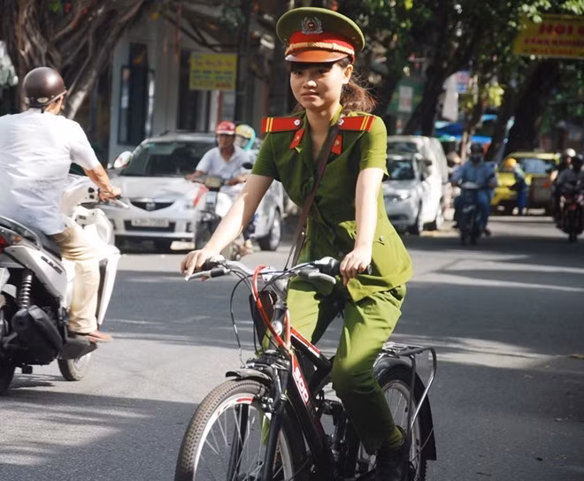Canh sat Ha Noi se tuan tra bang xe dap