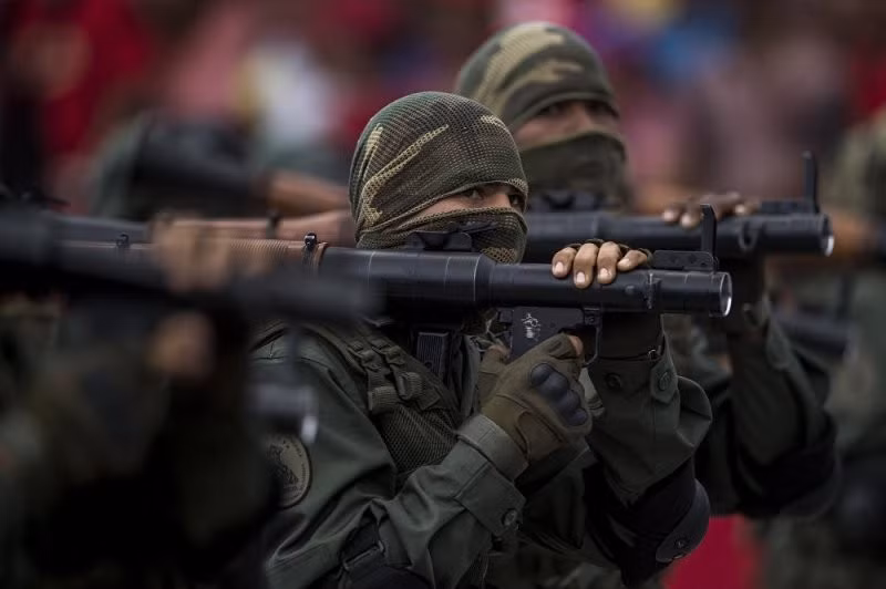 Nhóm binh sĩ đặc nhiệm với súng phóng lựu chống tăng RPG-7. Đây là vũ khí chống tăng cá nhân hiệu quả cao cho dù đã trải qua hơn 60 năm sử dụng. Ảnh: Dambiev.livejournal