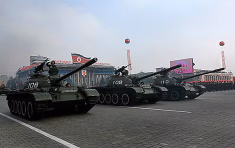 Những chiếc tăng P'okp'ung-ho được đưa vào trang bị từ năm 1992, cho đến nay đã có những phiên bản hiện đại được phát triển dựa trên tăng P'okp'ung-ho, đặc biệt phiên bản mới của chiếc tăng này được trang bị dàn vũ khí được coi là khủng nhất hiện nay. Nguồn ảnh: Reddit