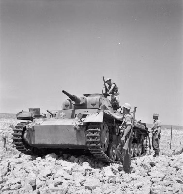 Xe tăng Panzer IIIG của Đức, một kiệt tác cơ khí quân sự giai đoạn đầu chiến trạnh của nước Đức phát xít có giá 40.000 USD chẵn, quy ra tỷ giá hiện tại, nhũng chiếc xe tăng này có giá khoảng 698.000 USD. Nguồn ảnh: Knowled.