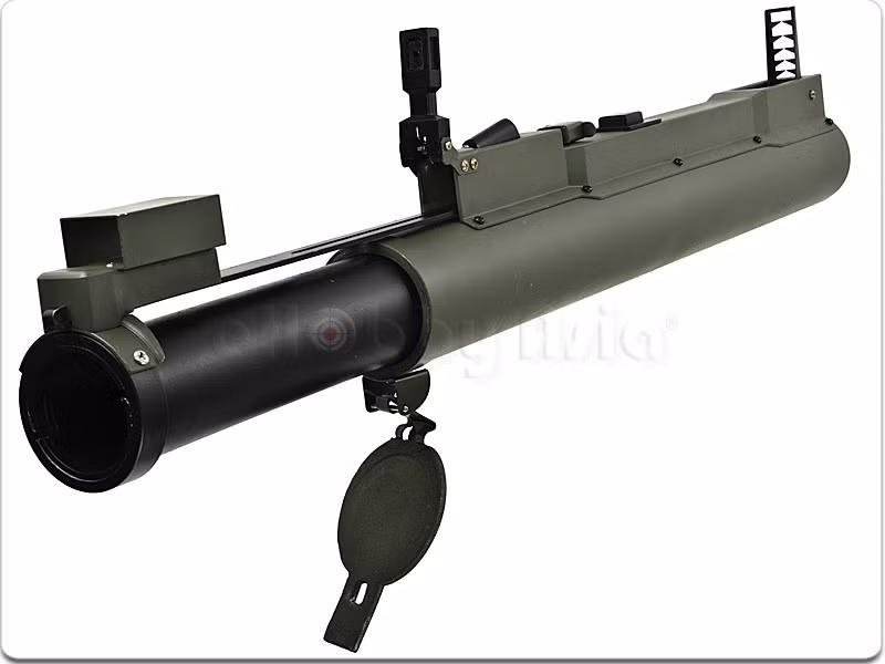 Súng chống tăng M72 của Mỹ tuy có lợi thế khá nhẹ, rất dễ cơ động cho người lính khi hành quân, nhưng nhược điểm là hỏa lực quá yếu, khi thực chiến tại chiến trường Việt Nam, M72 phải khó lắm để có thể xuyên thủng xe tăng T54/55. Nguồn ảnh: eHobby Asia