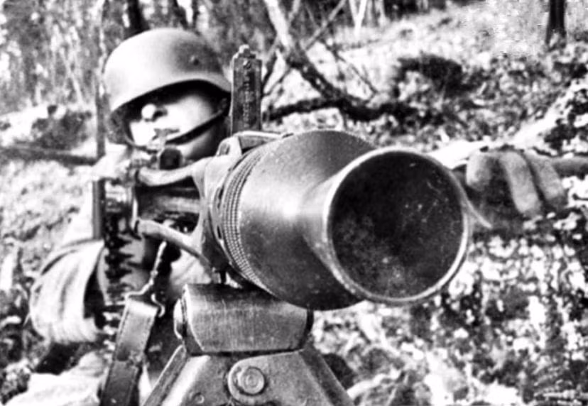 Có thể nói, khẩu MG-42 nói riêng hay toàn bộ dòng MG của Đức nói chung chính là kiệt tác quân sự của nước Đức phát xít trong thời gian này. Nguồn ảnh: Relic.