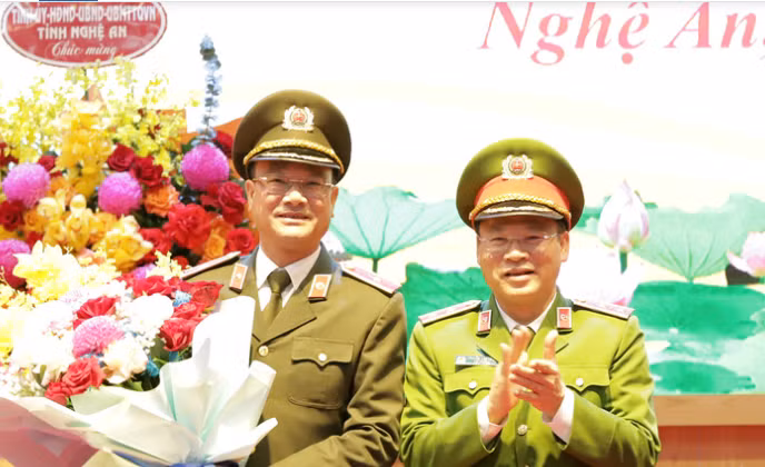 Ngày 20/12, tại Nghệ An, Bộ Công an đã tổ chức lễ công bố các quyết định điều động đối với Thiếu tướng Phạm Thế Tùng (SN 1972, quê quán ở Hưng Yên), Giám đốc Công an tỉnh Nghệ An, giữ chức Cục trưởng Cục An ninh chính trị nội bộ (Bộ Công an).