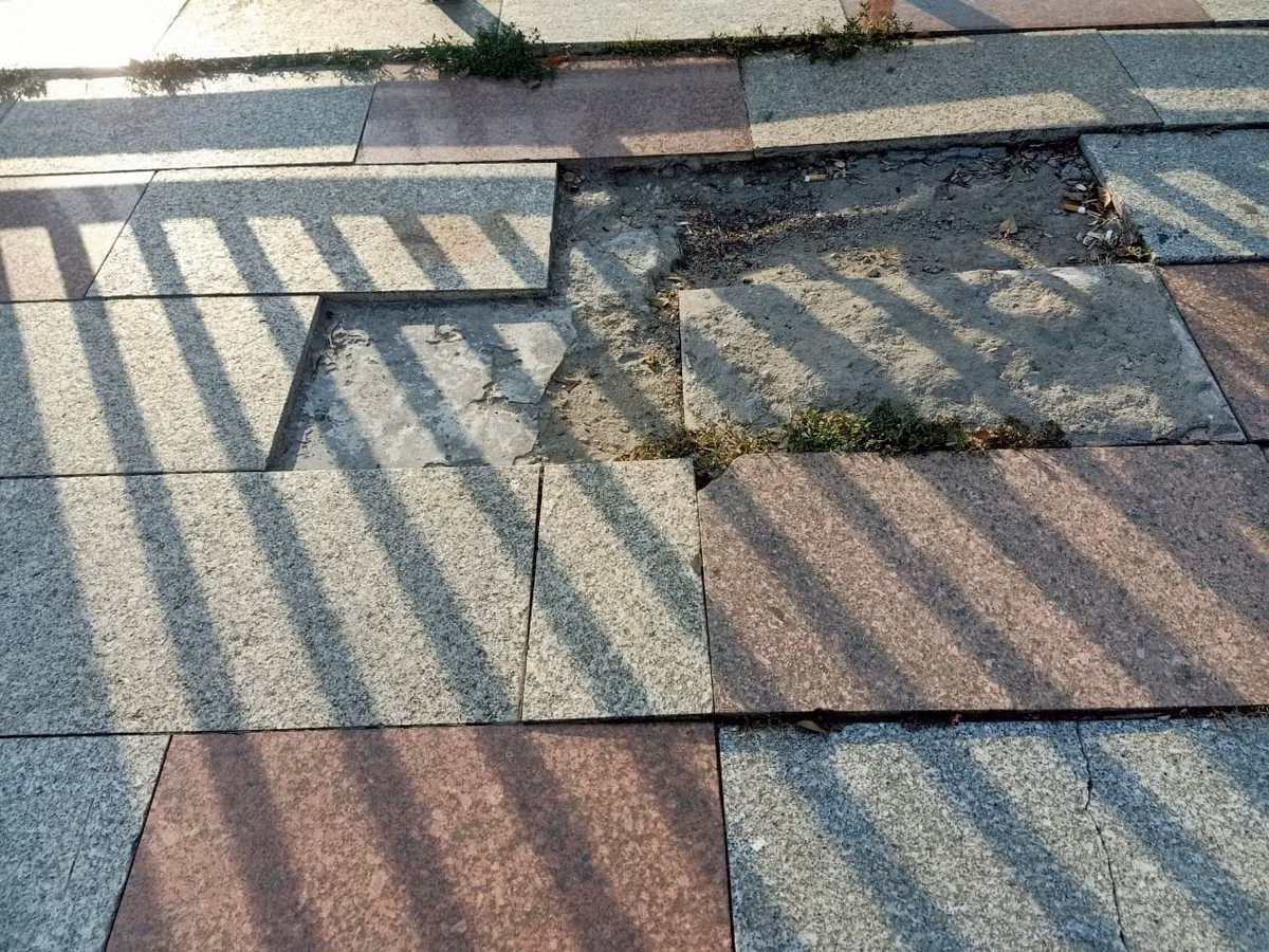 Khi dự án đi vào hoạt động sẽ là kỳ vọng của người dân TP Hải Phòng về một tuyến phố đi bộ tạo sự khác biệt cho cảnh quan môi trường cũng như làm thay đổi bộ mặt đô thị. Tuy nhiên đến nay dự án này đã trải qua một số lần nhà thầu phải khắc phục do sự cố xuống cấp.