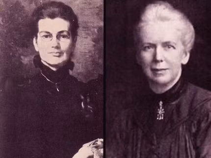 Hai người phụ nữ có tên Charlotte Anne Moberly (1846 - 1937) và Eleanor Jourdain (1863 - 1924) gây xôn xao dư luận khi đã có chuyến du hành thời gian đầy bí ẩn. Sự việc xảy ra vào ngày 10/8/1901 trong khu vườn của lâu đài Petit Trianon. Đây là một lâu đài nhỏ nằm trong khuôn viên của lâu đài Versailles, Pháp.