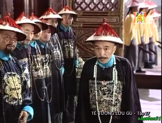 Nhờ tài ứng biến và có nhiều năm kinh nghiệm trong quan trường nên Lưu Dung có thể khéo léo xử lý tình huống nguy hiểm này khiến Càn Long nguôi giận. Không những vậy, Càn Long còn ban thưởng cho Lưu Dung vì cho rằng lời giải thích của viên quan này có lý nên tâm trạng trở lên vui vẻ hơn.