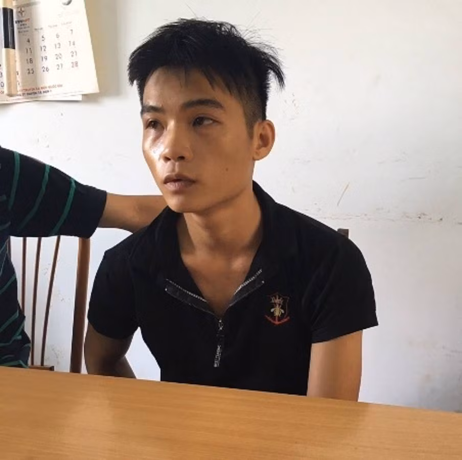 Lần theo đối tượng An đã nhanh chân trốn thoát, các trinh sát phát hiện An vẫn sử dụng mạng xã hội facebook nên đã khoanh vùng, xác định nơi An lẩn trốn trong rừng gần nhà ở xã Thượng Cốc. Suốt đêm 14 đến sáng 15/9/2018, hàng trăm cán bộ, chiến sĩ bao vây khu rừng, các đoạn đường quanh xã và các xã lân cận để truy bắt. Đến sáng 15/9, An đã bị bắt giữ khi từ rừng vào nhà một người dân gần đó. 