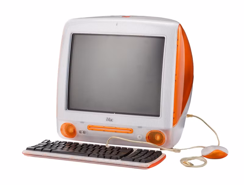 Thành công này đặt nền móng cho sự phát triển của Apple, dẫn đến các sản phẩm mang tính cách mạng như iPod và iPhone.(Ảnh: JuliensLive)