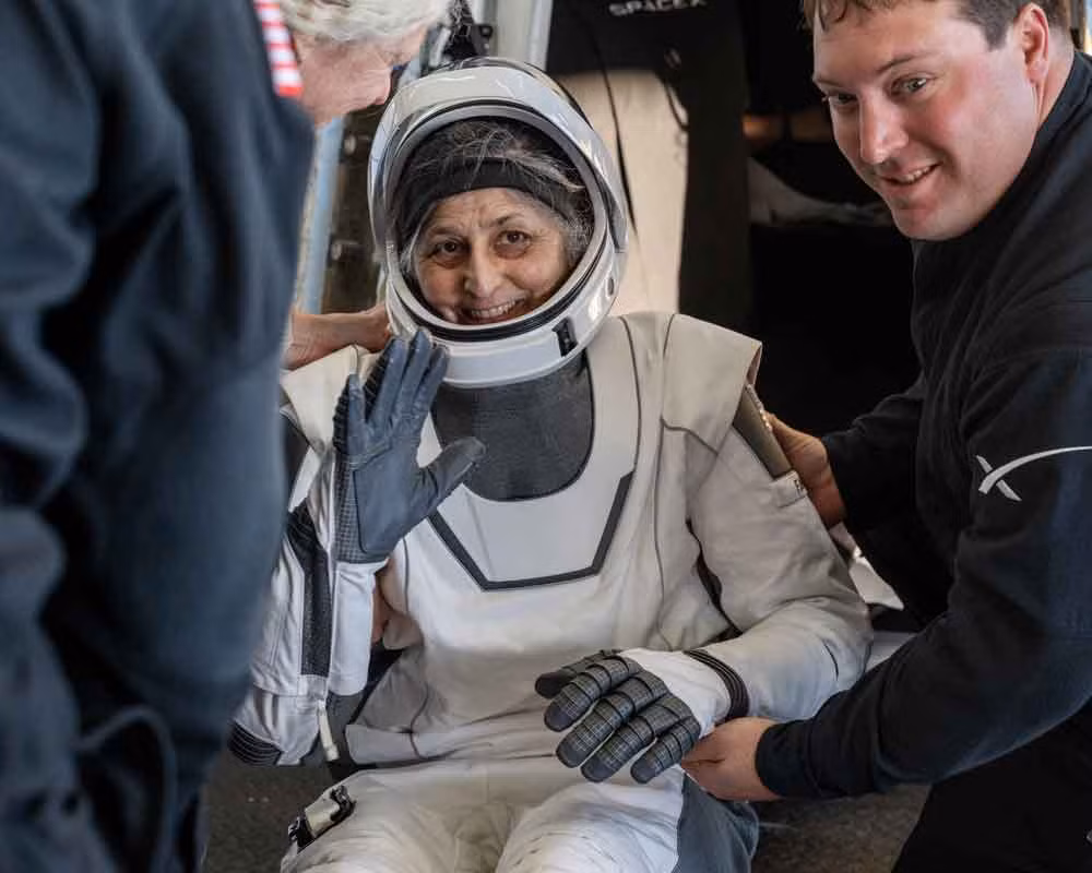 NASA triển khai chương trình phục hồi chuyên biệt với bài tập thể chất, chế độ dinh dưỡng và giám sát y tế.(Ảnh: Daily Pioneer)
