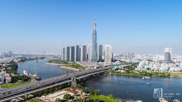 Đây là công trình phức hợp có tổng diện tích sàn xây dựng 141.000 m2, bao gồm các không gian chức năng như khách sạn, căn hộ dịch vụ, căn hộ thương mại Oficetel, trung tâm mua sắm và các nhà hàng, bar, tầng quan sát…Ảnh: Bất động sản CafeF.