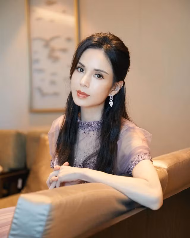 Hanh trinh thoat khoi tram cam cua “Tieu Long Nu
