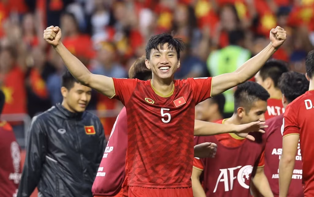 Bong da Viet Nam can lam gi sau Asian Cup?